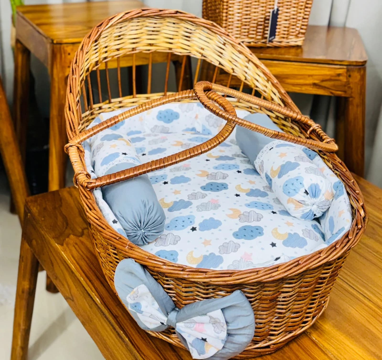 Cane Baby Bed